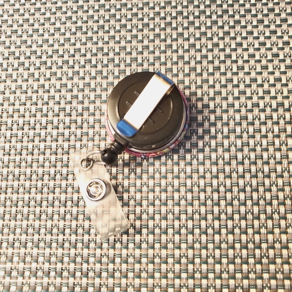 ID pull clip - Picture 2 of 3